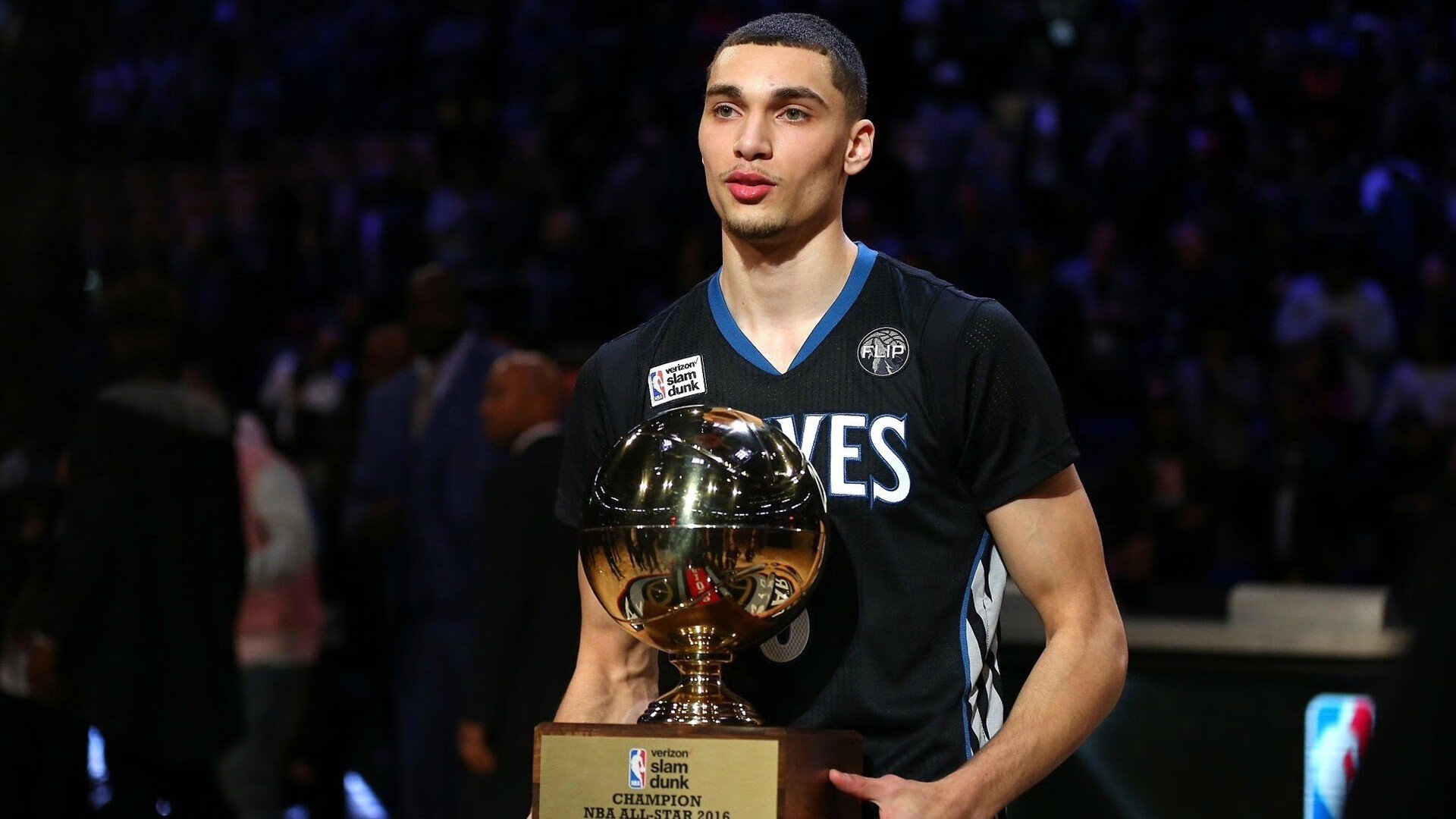 _雄鹿持续稳步提升，迎来佳绩_，雄鹿11